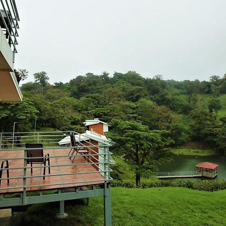 Burbi Lake Lodge Monteverde 외부 사진