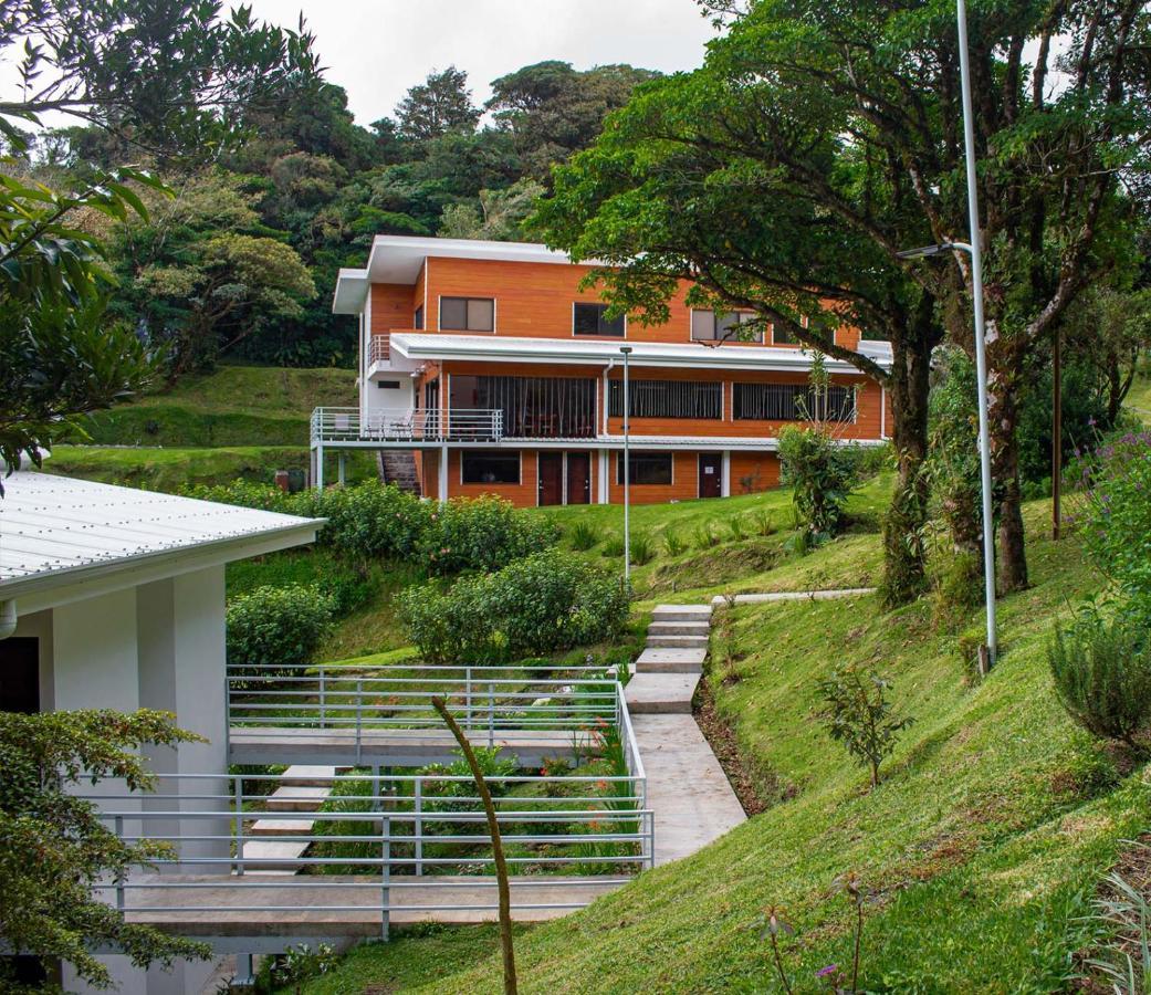 Burbi Lake Lodge Monteverde 외부 사진