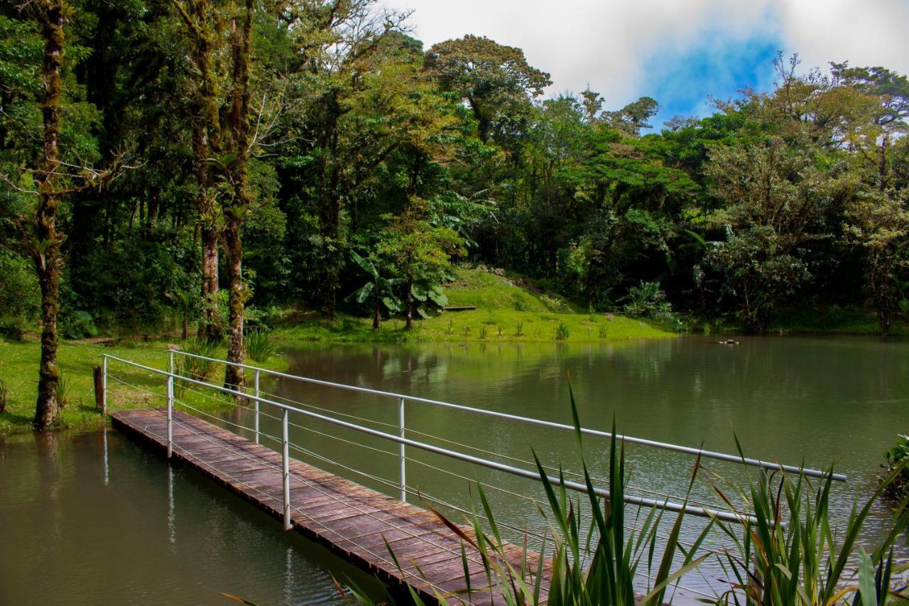 Burbi Lake Lodge Monteverde 외부 사진