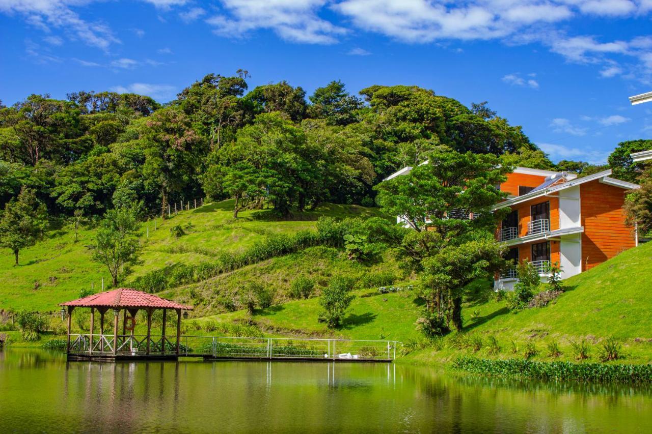 Burbi Lake Lodge Monteverde 외부 사진