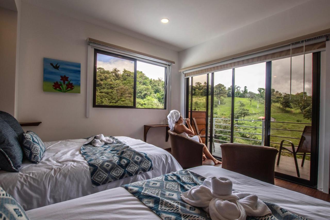 Burbi Lake Lodge Monteverde 외부 사진